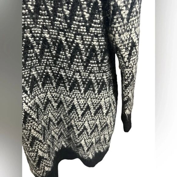 Cynthia Rowley Alpaca Wool Knee Length Open Front Cardigan
Oversized Sweater L - Picture 5 of 11